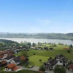 Loft Mit Seeblick Und Innenpool Daire
